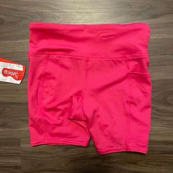BCG Kids Bright Pink Athletic Biker Shorts with pockets size 7-NWT - Picture 2 of 4
